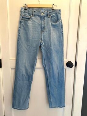 American Eagle High Rise Straight Leg Jeans